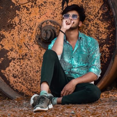 GurjarAvind's profile picture. #BoycottMadeInChina
Jawan denge jawab bullet power se
Or hum denge jawab wallet power se..
#wesupportsonamwanchuk