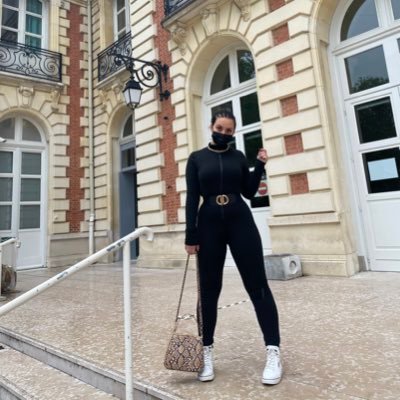 je vous laisse mon snap lrose628
Et mon insta laaulaah
❤️