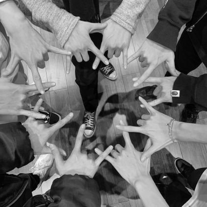 txtaccfirst's profile picture. she/her
im army and moa🥰