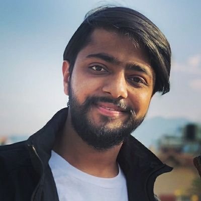 म को हुँ??? म को हुँ!!
ती तमाम प्रश्न र आश्चर्यको भार बोकेको सानो थोप्लो??!!🤘👊