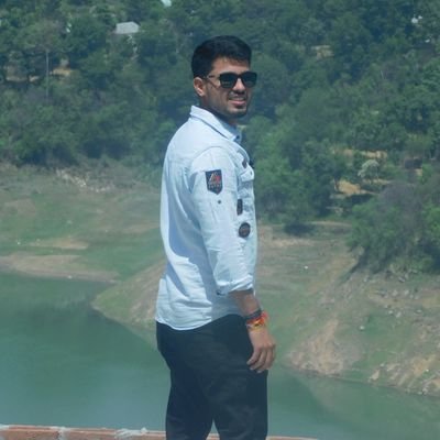 Akkitha43544118's profile picture. banker🤘