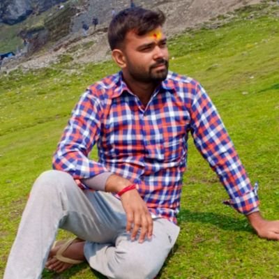 UpkarYadav17's profile picture. Teacher