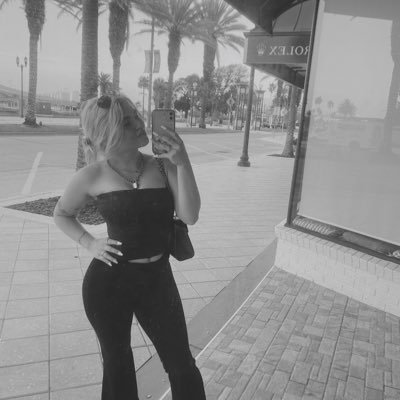 AlexisPirrone's profile picture. gotta grind to get to where ya wanna be