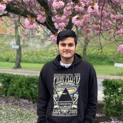 RaghavVash98's profile picture. Freelance Copywriter
Passionate about food, travel and gaming.
