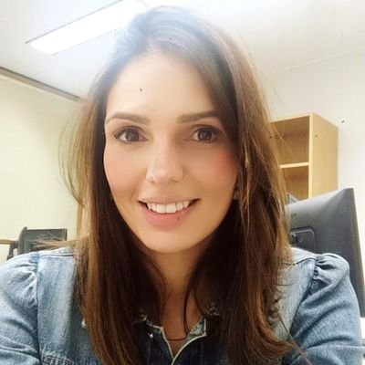 Carioca em Brasília. Especialista em D. Constitucional pelo IDP. Assessora na PGR.Direito, literatura, cinema.