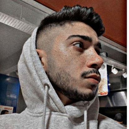 Melikeylcnkaya3's profile picture. hayatta en sevdiğim iki şey var 1. para 2. zevklerim ikisinide ömrümü veririm