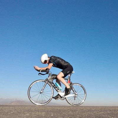 Angevin 🇫🇷 ⚜️ Cycliste, amoureux de la nature. Fier de ma région.