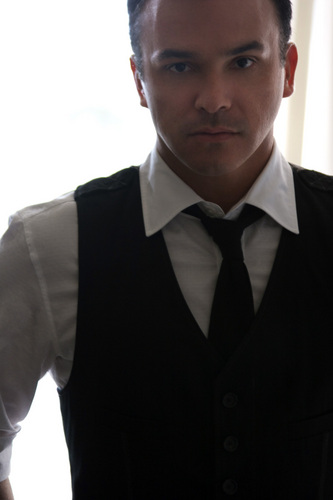 Martve70's profile picture. Believe in equality for all humans & animals. Simple, Focused & Conciencious about choices we make. Its human to err but stupid to do it repeatedly & willingly.