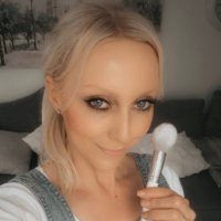 Model Makeovers MUA(@Jessmmakeovers) 's Twitter Profile Photo