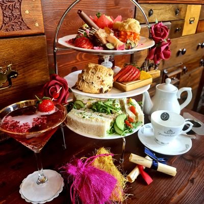 Josephine's Tea Lounge & Bistro is an elegant classic vintage tea lounge in Nottingham. Located directly opposite the Theatre Royal. No booking required.