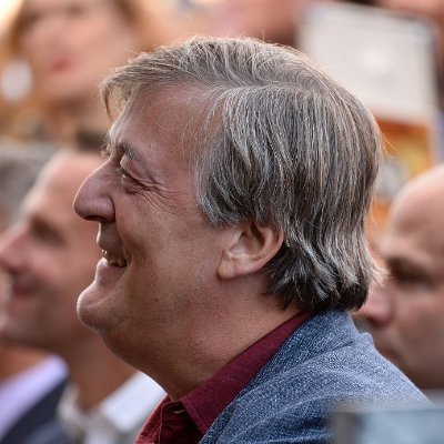 Quotes, notes, pictures, videos, news, reviews, tweets, retweets. All in the interest of appreciating, admiring, and adoring the entirely wonderful @StephenFry.