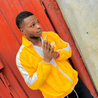 OfficialTytan's profile picture. I am a singer 🎙 and a song writer and  I loves fashion