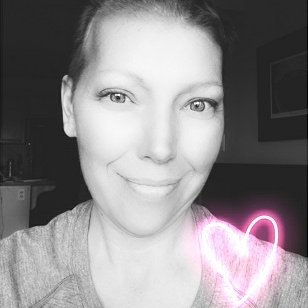 Helping you SHINE BRIGHT and live your best life 💗Raising funds to get my healing journey through Glioblastoma out into the world. 🌸