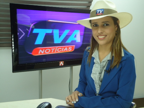 Apresentadora e Repórter TV Arinos, afiliada Rede Record. A alegria da alma constitui os belos dias da vida, seja qual for a época (Sócrates)