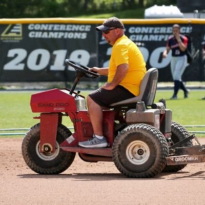 Mowin' grass & kickin' @$$