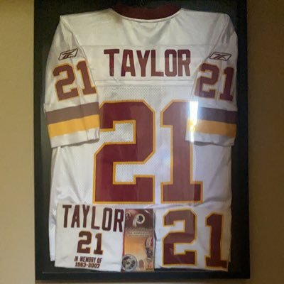 BrezzysDaddy22's profile picture. 