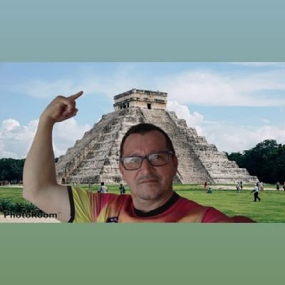 sou Josué dos Santos Pereira quero receber notícias todo os futebol p fica em formado eu gosto bastante de jogo principalmente do flamengo e d outro país obriga