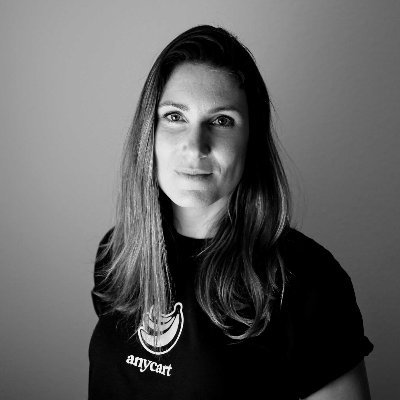 Software Engineer, half Brazilian, half Italian, living in California.