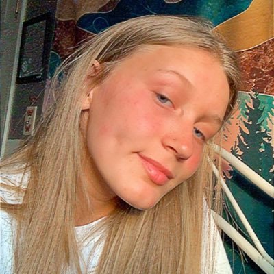 shayli25583271's profile picture. plz don’t make fun of me for my 3 followers :/