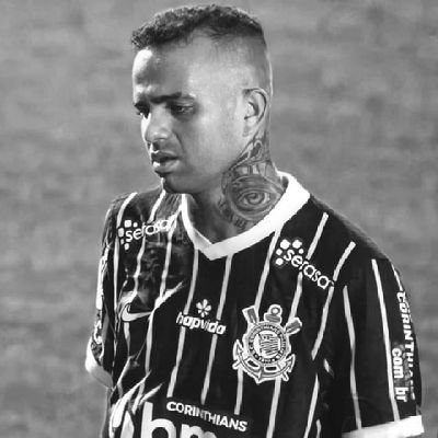 RobertM83561647's profile picture. Movido pelo desnecessário💭💭🗣