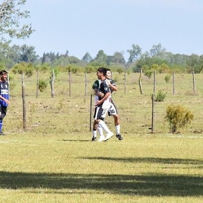 Lvp_corea14's profile picture. No tengo apuros todo es azul
Caminaras sin caminos ni destinos...🤙