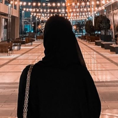 No one can destroy your dreams Be strong and walk your way '