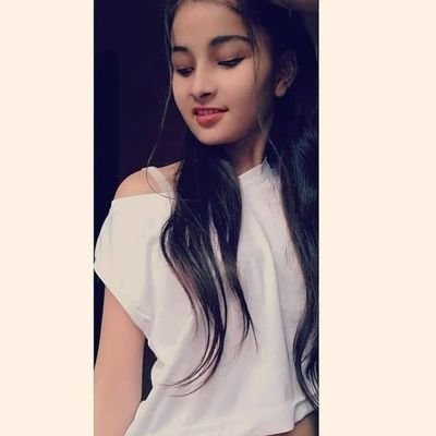 Ananya_Tiwari15's profile picture. 