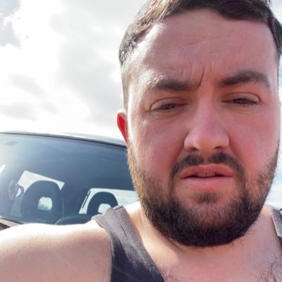 28 • Plumber, Farmer & Vest Wearer 🐑 🔧 • Loves Guinness and Fieldsports 🍺 • Long Walks and Working Dogs🐶 • Country Music 🎼