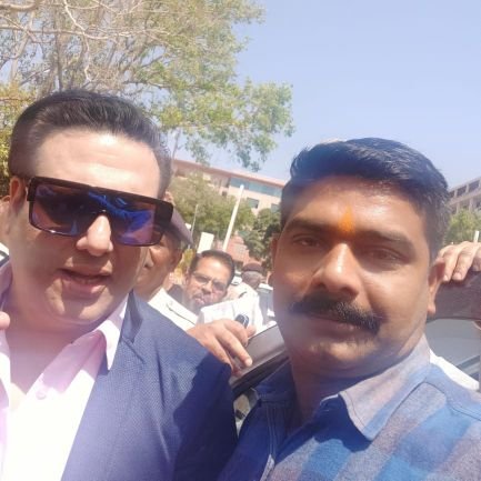 Rajya stariy adhimanya patrakaar Madhya Pradesh shasan Bhopal
Editor in chief at Dainik samachar pratiksha
sadasya rail mantralaya Bharat Sarkar