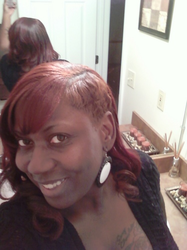 Mother, daughter, sister, friend, hard working woman, fun-loving #TEAMHAIRSTYLIST, #TEAMDARKSKINNED