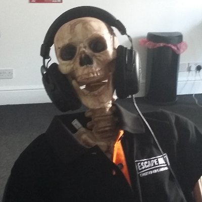 Games Master at Escape Hunt Edinburgh.
Love Escape Rooms, but will do anything for food.
Can be found in Edinburgh, but not sure you can say I live here.