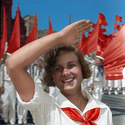 akhilpv04's profile picture. ●Nature♡ ●Music♡ ●VintageBikes♡ ●Leftist✩
Chassing dreams on my 1993 YAMAHA🏁