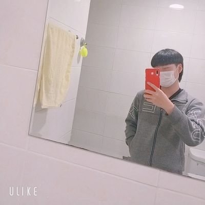 7jiOsdo8WcyhTXs's profile picture. 헤으응