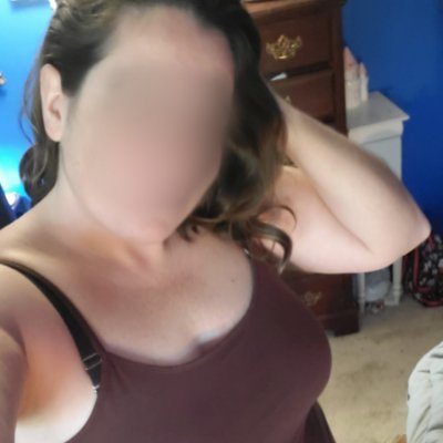 FL Swingers.  Working on getting back into the lifestyle after having kids.  Hoping to find other fun couples in Tampa area and start building our play group.