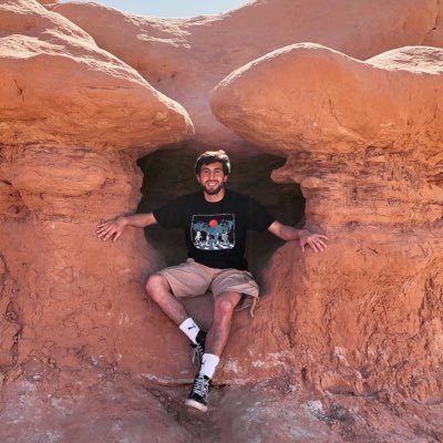 Ut✈️Nd|| SaveTheBees 🐝. ||Ecologist🔬||👻 antonio_1997 || UJWrastlin🤼♂️