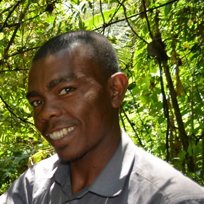 Educational specialist, ecotourism guide, entrepreneur and conservationist