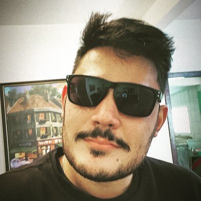 LazzariAdelar's profile picture. dentista