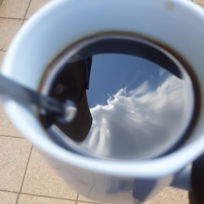 NYBCom6's profile picture. Plain