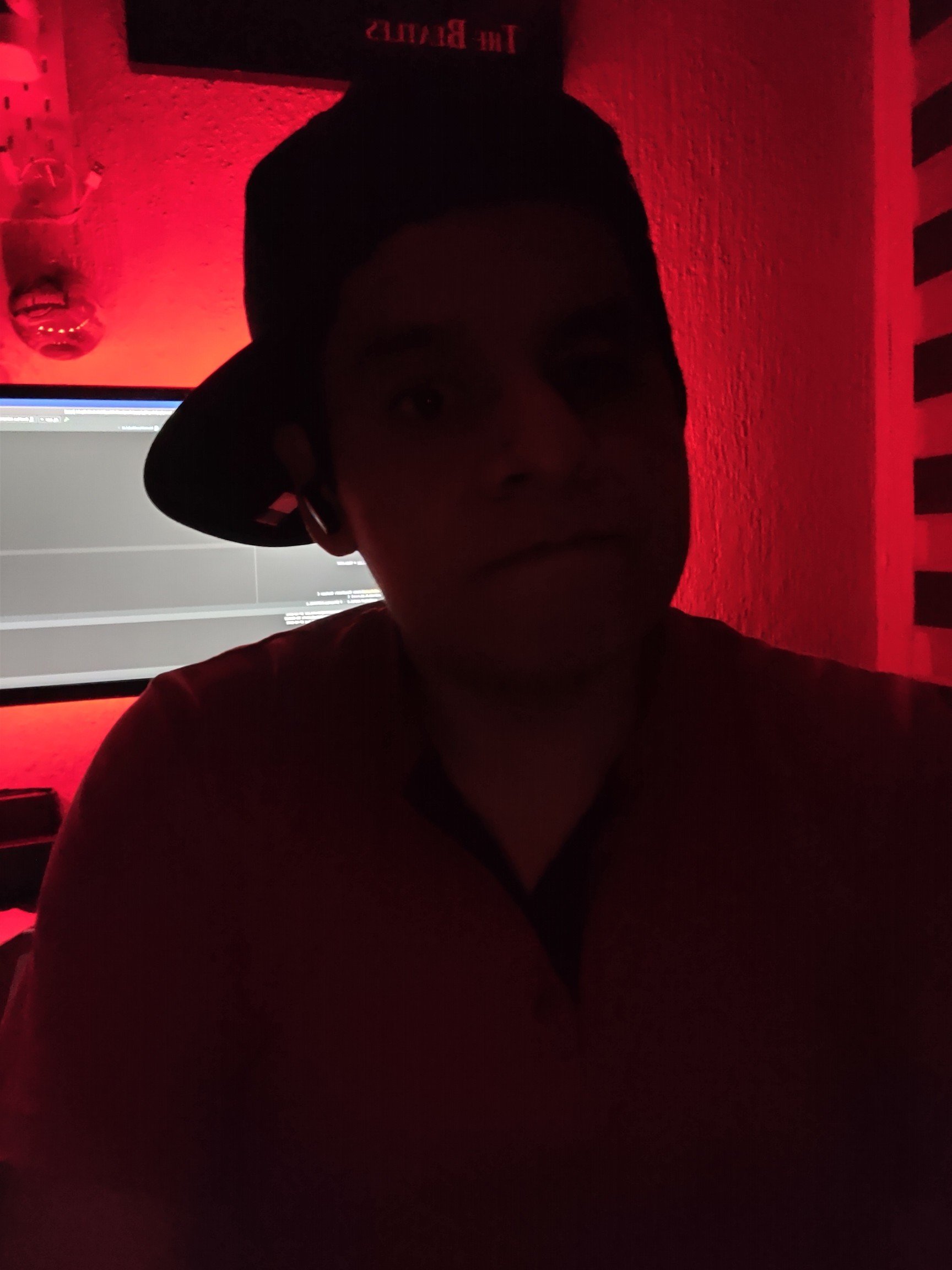 rojoxpress's profile picture. No valgo 🅱️erga