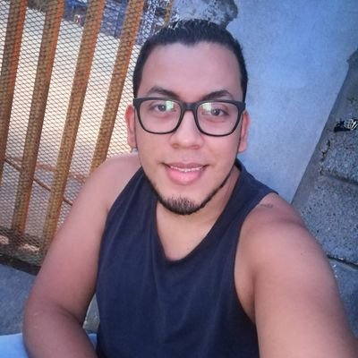 jmiguis's profile picture. Para cada dia hay un ser especial y cada noche cierra un capítulo y la clave es escribir con amor y sentimientos tu vida para poder disfrutar a pleno! *.*