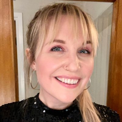 Podcast pro @SverigesRadio Commentator @SVTMelfest Eurovision nerd @SVT 🐝🌈🖤