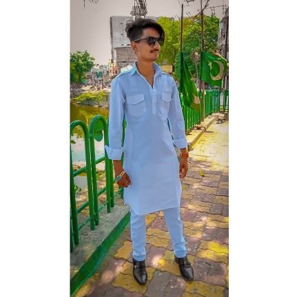 Sajidkhan9868's profile picture. Khan shab 🔥
Mewati 💪
Indian Muslim🇮🇳
 At Baroda 🛬 
#Kaam_karo_Naam_Karo✌️
#BharatPe