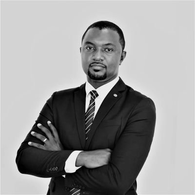 Expert en Marketing, Communication, Fintech & Innovation. Cadre de Banque. Enseignant/chercheur à l'Université de Douala.