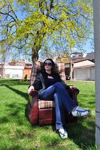 highlifesnippet's profile picture. Living the life, one train wreck at a time.