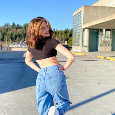 megan_reed_'s profile picture. bored ♋️💖🦋🧚🏻‍♀️✨🌜