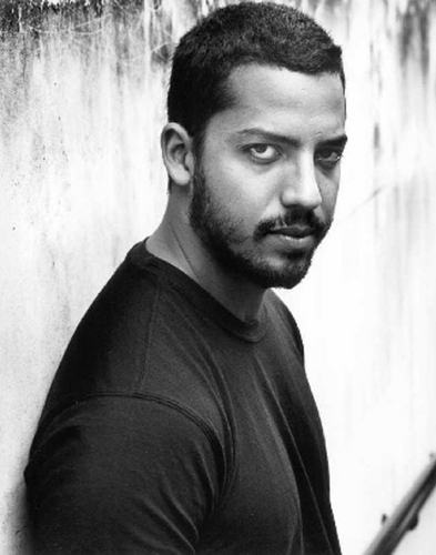 The_DavidBlaine's profile picture. I want to bring magic to a level where Houdini had it a hundred years ago.