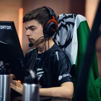 Scatto (@scatto__) 's Twitter Profile