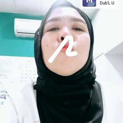 HusnaAzhary's profile picture. 