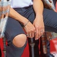 F (@maniaksotobabat) 's Twitter Profile
