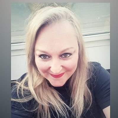 Fulya82's profile picture. 